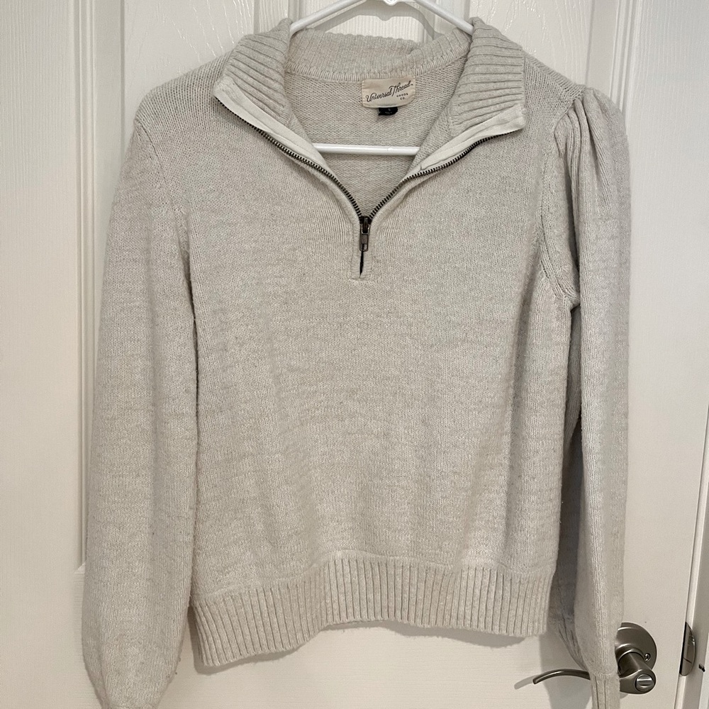 Universal Threads Quarter Zip Sweater Size Small